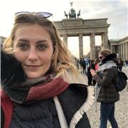 Ragazza con esperienza in BES e DSA impartisce lezioni per bambini fino alla III media . Tutte le materie